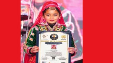 Achievement: हिमाचल की नन्ही कलाकार ने रचा इतिहास! 8 साल की उम्र में पाया भारत सेवा पुरस्कार