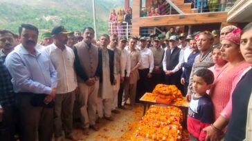 शिलाई: NSG कमांडो रहे वीर दीप राम को सैन्य सम्मान के साथ अंतिम विदाई, गांव में शोक की लहर