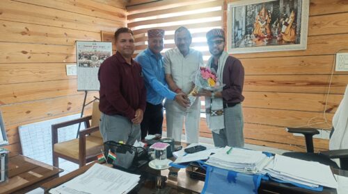 Paonta Sahib: राष्ट्रीय सिविल सेवा दिवस पर एसडीएम द्विज गोयल सम्मानित