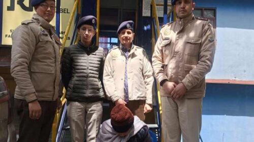 Himachal Crime News: पुलिस की न**शा माफिया पर सर्जिकल स्ट्राइक! हिरासत में ली महिला तस्कर, 2.039 किलोग्राम अफीम बरामद