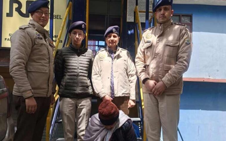 Himachal Crime News: पुलिस की न**शा माफिया पर सर्जिकल स्ट्राइक! हिरासत में ली महिला तस्कर, 2.039 किलोग्राम अफीम बरामद