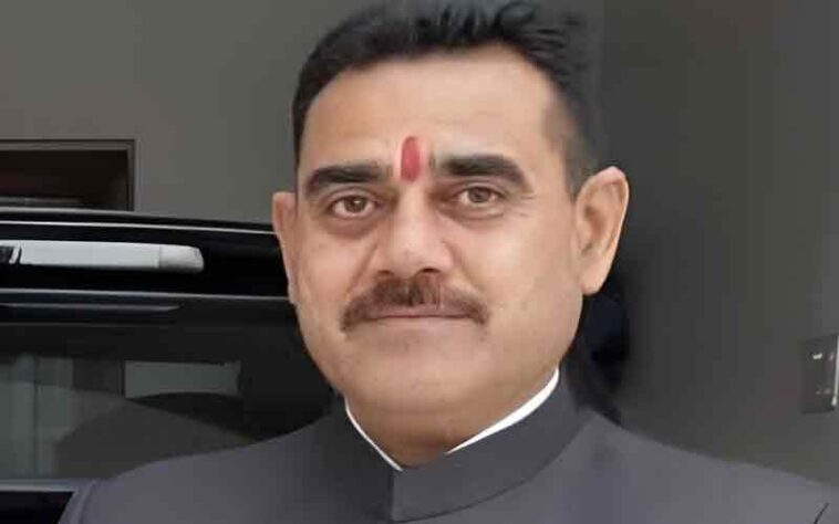 Paonta Sahib: पांवटा साहिब में BJP स्थापना दिवस की तैयारियां तेज! 106 बूथों पर होंगे कार्यक्रम Paonta Sahib: पांवटा साहिब में BJP स्थापना दिवस की तैयारियां तेज! 106 बूथों पर होंगे कार्यक्रम