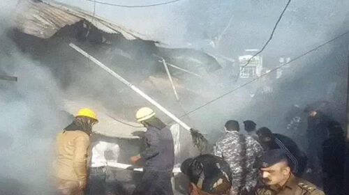 Himachal Latest News: कसौली हेरिटेज मार्केट में अग्निकांड से 3 करोड़ की संपत्ति राख! प्रभावित दुकानदारों को फौरी राहत जारी Himachal Latest News: कसौली हेरिटेज मार्केट में अग्निकांड से 3 करोड़ की संपत्ति राख! प्रभावित दुकानदारों को फौरी राहत जारी