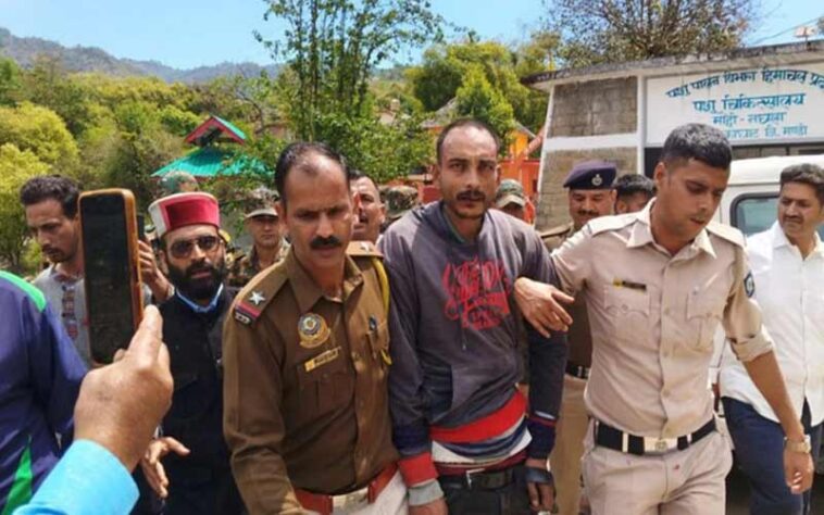 छात्रा हत्याकांड: सिया का हत्यारा अस्पताल में भर्ती! जाँच में चौकाने वाला खुलासा, यह बोली आरोपी की मां