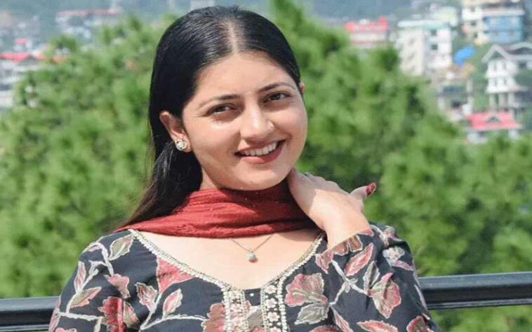 Sirmour News: फौजियों पर टिप्पणी कर बुरी फंसी सोशल मीडिया इंफ्लूएंसर इशिता! लोगों ने लगाई फटकार, कार्रवाई की मांग