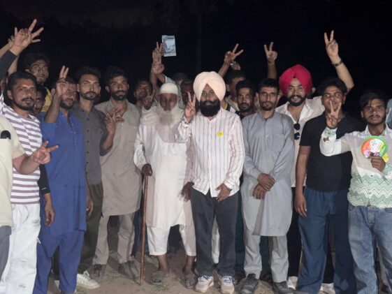 Paonta Sahib: टोकियों में निर्दलीय प्रत्याशी बिट्टू के समर्थन में उमड़ा जनसैलाब, जनता बोली- जीत तय