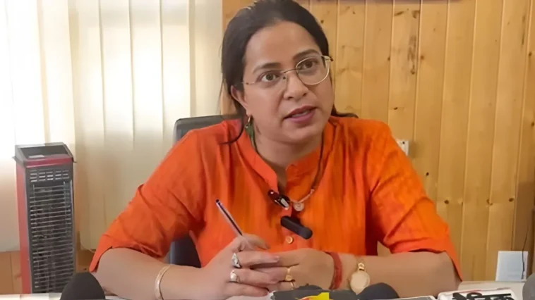 सोलन में बड़ा प्रशासनिक विवाद: SDM पूनम बंसल पर विजिलेंस जांच की सिफारिश