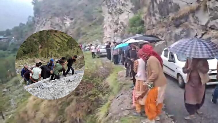 हिमाचल ब्रेकिंग: रामपुर में दर्दनाक हादसा, गहरी खाई में गिरी पिकअप… मां-बेटे समेत 6 लोगों की मौ**त