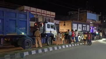 पांवटा साहिब : निर्धारित समय से पहले शहर में घुसा ट्राला, युवक ने लगाया कुचलने की कोशिश का आरोप