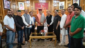 Sirmour News : हाटी समुदाय की मांगों पर राज्यपाल से मिला प्रतिनिधिमंडल, युवाओं के हितों का उठाया मुद्दा