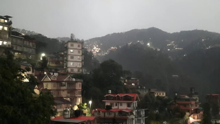हिमाचल में मौसम का बदला मिजाज: अगले छह दिन बारिश के आसार, 18-19 जून को अंधड़ और ओलावृष्टि का अलर्ट