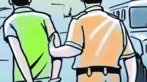 हिमाचल में बड़ी कार्रवाई: घर से मिली अवैध पिस्टल और 7 जिंदा कारतूस, आरोपी गिरफ्तार हिमाचल में बड़ी कार्रवाई: घर से मिली अवैध पिस्टल और 7 जिंदा कारतूस, आरोपी गिरफ्तार