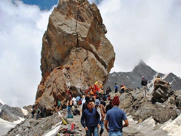 श्रीखंड यात्रा पर प्रशासन की बड़ी कार्रवाई! पूरी तरह लगी रोक, नियम तोड़ने वालों पर होगी सख्ती श्रीखंड यात्रा पर प्रशासन की बड़ी कार्रवाई! पूरी तरह लगी रोक, नियम तोड़ने वालों पर होगी सख्ती