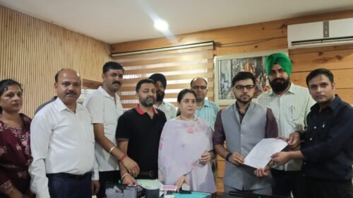 पांवटा साहिब के सरकारी कर्मचारियों ने उठाईं 9 बड़ी मांगें, वेतन, पार्किंग, सुरक्षा और आवास को लेकर सौंपा मांगपत्र