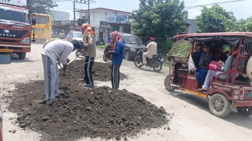 पांवटा साहिब : खानापूर्ति से नहीं निकलेगा समाधान! बांगरन बायपास सड़क की बदहाली से जनता परेशान….