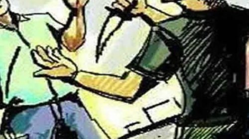 पांवटा साहिब: माजरा बाजार में युवक पर चा+कू से हमला, बीच-बचाव करना पड़ा भारी! दो युवकों पर केस दर्ज पांवटा साहिब: माजरा बाजार में युवक पर चा+कू से हमला, बीच-बचाव करना पड़ा भारी! दो युवकों पर केस दर्ज