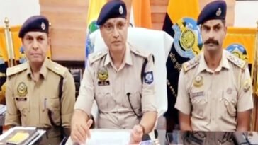दुबई से कमाई, ससुराल पर भरोसा… फिर करोड़ों की नकदी और गहनों का ऐसा खेल! 7 रिश्तेदार गिरफ्तार