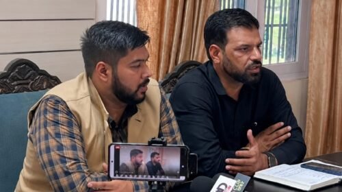 4 साल में भी पांवटा नहीं पहुंचे मुख्यमंत्री! भाजपा युवा मोर्चा ने उठाए बड़े सवाल 4 साल में भी पांवटा नहीं पहुंचे मुख्यमंत्री! भाजपा युवा मोर्चा ने उठाए बड़े सवाल