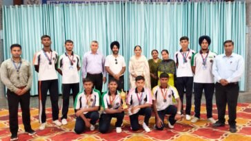 पांवटा साहिब: गुरु नानक मिशन स्कूल की बास्केटबॉल बॉयज टीम ने सीबीएसई क्लस्टर टूर्नामेंट में जीता कांस्य पदक