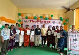 पांवटा साहिब में देशभक्ति के रंग में रंगा द प्लेनेट ग्रुप, विद्यार्थियों को मिले पुरस्कार