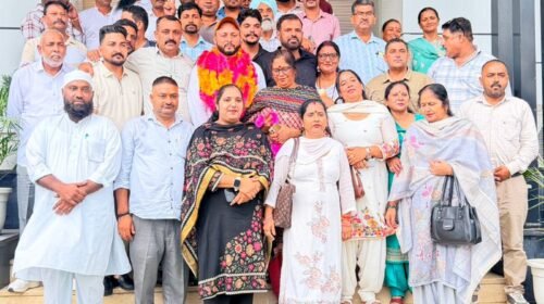 फौजी रणबीर सिंह बने पांवटा साहिब ब्लॉक प्रधान संघ के अध्यक्ष, पंचायतों की आवाज उठाने का लिया संकल्प फौजी रणबीर सिंह बने पांवटा साहिब ब्लॉक प्रधान संघ के अध्यक्ष, पंचायतों की आवाज उठाने का लिया संकल्प