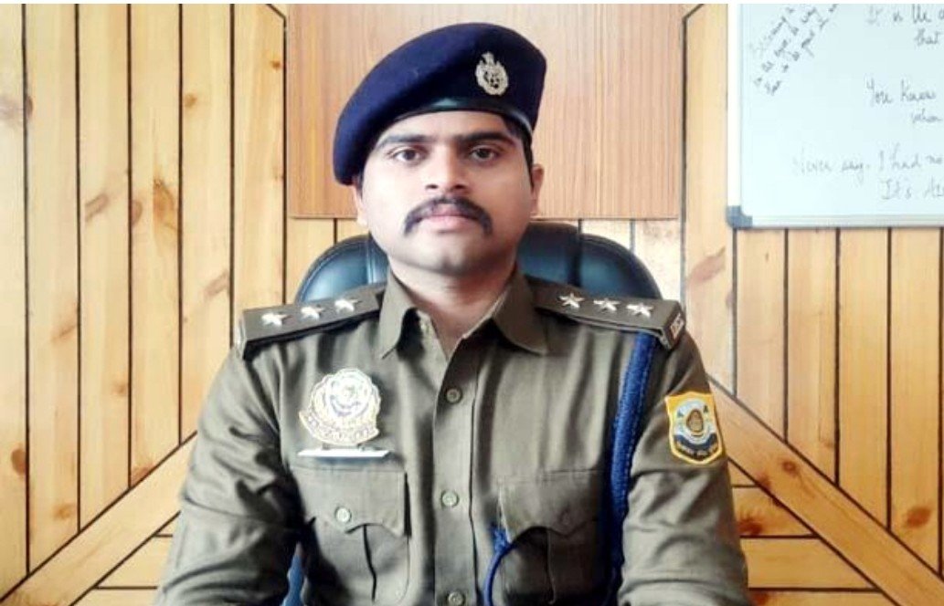 Himachal News: नशा माफिया की करोड़ों की कमाई पर पुलिस का प्रहार, होटल-मकान समेत 2.40 करोड़ की संपत्ति फ्रीज