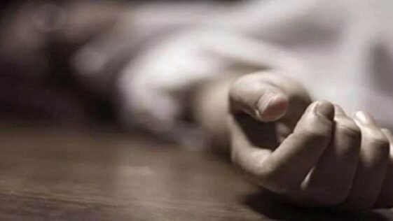 रेस्टोरेंट में काम पर नहीं पहुंचा रसोइया, कमरा खोला तो बिस्तर पर मिला श*व