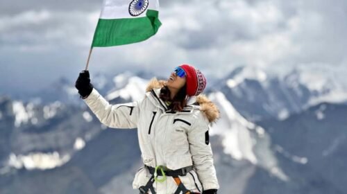हिमाचल की बेटी साक्षी ने रचा इतिहास, 6081 मीटर ऊंची शिंकुन ईस्ट पीक पर फहराया तिरंगा हिमाचल की बेटी साक्षी ने रचा इतिहास, 6081 मीटर ऊंची शिंकुन ईस्ट पीक पर फहराया तिरंगा