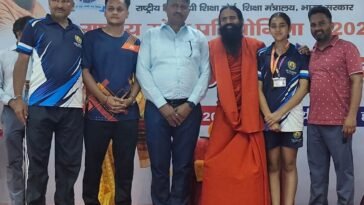 Paonta Sahib की बेटी विभूति चौहान ने नेशनल बैडमिंटन में मारी बाजी, बाबा रामदेव ने किया सम्मानित
