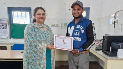 सिरमौर में इंसानियत की मिसाल: 10 मिनट में AB नेगेटिव रक्तदाता ने पहुंच बचाई गर्भवती महिला की बचाई जान