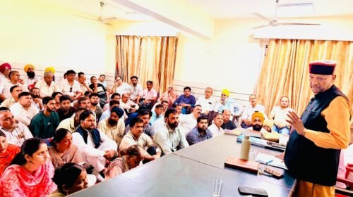 पांवटा साहिब में BJP की बड़ी बैठक: 106 बूथों पर जलेंगे 100-100 दीये, बिजली-सड़क-स्वास्थ्य को लेकर भी बनी रणनीति पांवटा साहिब में BJP की बड़ी बैठक: 106 बूथों पर जलेंगे 100-100 दीये, बिजली-सड़क-स्वास्थ्य को लेकर भी बनी रणनीति