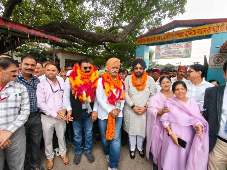 पांवटा साहिब: मानपुर देवड़ा में 67वीं राज्य स्तरीय खेलकूद प्रतियोगिता का आगाज, पहाड़ी नाटी और भांगड़े ने मोहा मन पांवटा साहिब: मानपुर देवड़ा में 67वीं राज्य स्तरीय खेलकूद प्रतियोगिता का आगाज, पहाड़ी नाटी और भांगड़े ने मोहा मन