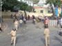 नाहन में गेट लगाने को लेकर दो पक्षों में टकराव, पुलिस और तहसीलदार की गाड़ियों पर भी हमला