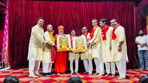 पांवटा साहिब: बद्रीनगर में रामलीला महोत्सव शुरू, पवन चौधरी ने भेंट किए 11 हजार रुपये पांवटा साहिब: बद्रीनगर में रामलीला महोत्सव शुरू, पवन चौधरी ने भेंट किए 11 हजार रुपये