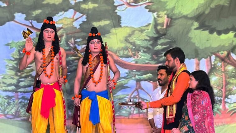 पांवटा साहिब: दून ड्रामेटिक क्लब की रामलीला में चारणजीत चौधरी ने दिए ₹11 हजार, इन प्रसंगों ने जीता दर्शकों का दिल