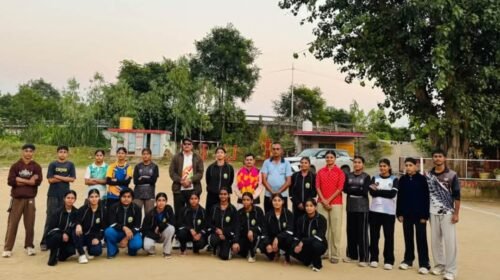 पांवटा साहिब: कोटड़ी व्यास के खिलाड़ियों में भरा जोश! पवन चौधरी ने राष्ट्रीय रग्बी प्रतियोगिता के लिए दी शुभकामनाएं पांवटा साहिब: कोटड़ी व्यास के खिलाड़ियों में भरा जोश! पवन चौधरी ने राष्ट्रीय रग्बी प्रतियोगिता के लिए दी शुभकामनाएं