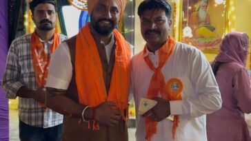 पांवटा साहिब में वाल्मीकि जयंती की धूम, गुरदीप सिंह गैरी ने टेका माथा: सैनी समाज ने की लंगर सेवा