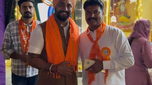 पांवटा साहिब में वाल्मीकि जयंती की धूम, गुरदीप सिंह गैरी ने टेका माथा: सैनी समाज ने की लंगर सेवा