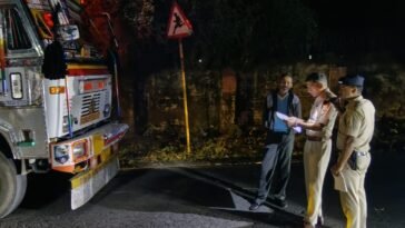 Sirmour News: नाहन में भारी वाहनों पर सख्ती: डीएसपी शक्ति सिंह ने देर रात खुद संभाला मोर्चा, नियम तोड़ने वालों पर रहेगी नजर